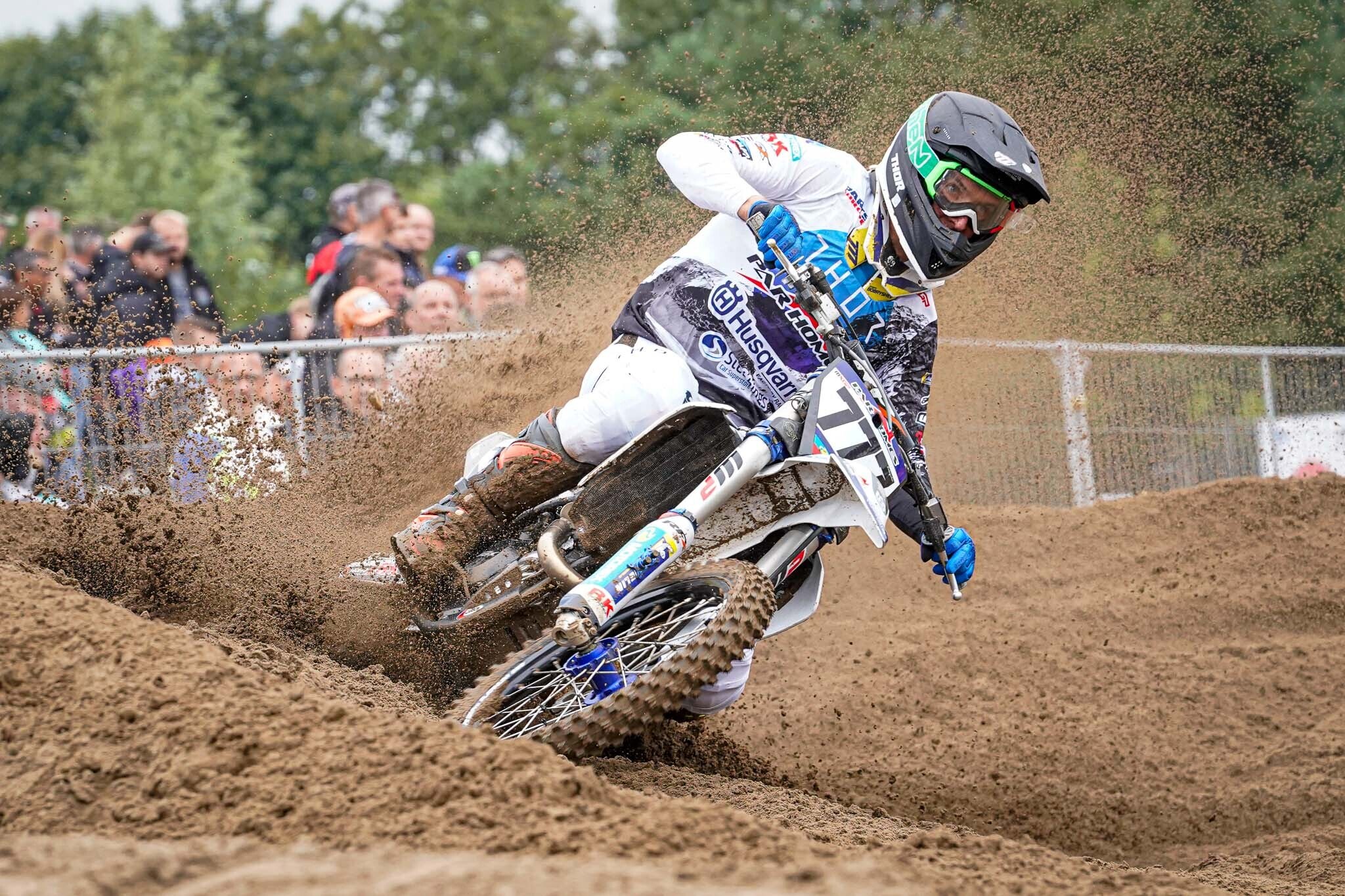 Evgeny Bobryshev: "Siamo per la pace"