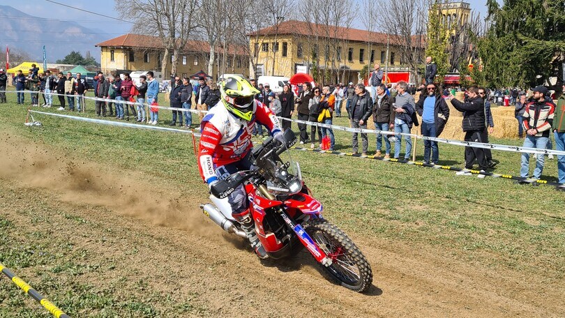 I piloti della Dakar in azione nel fettucciato di Bivacco Italia