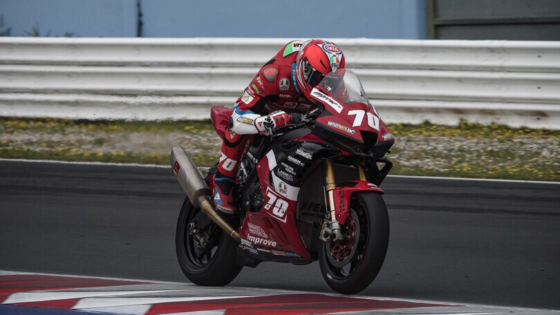 CIV Misano: out Pirro e Delbianco, vittoria per Luca Vitali in SBK