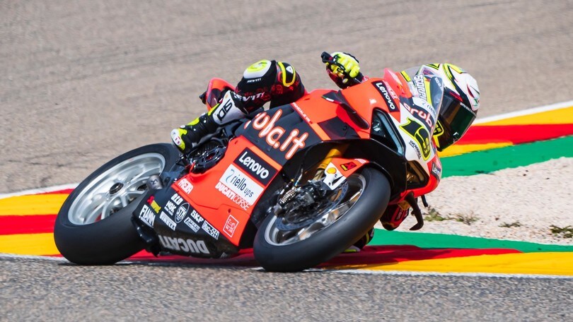 SBK, test Aragon: Bautista suona la carica nel primo turno, Rea insegue