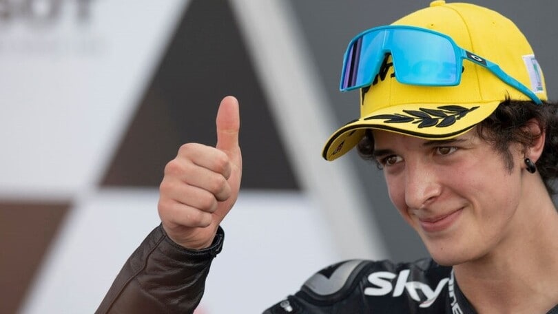 Moto2, Vietti: “Valentino non ci dice cosa fare, ma ci dà tanta carica”