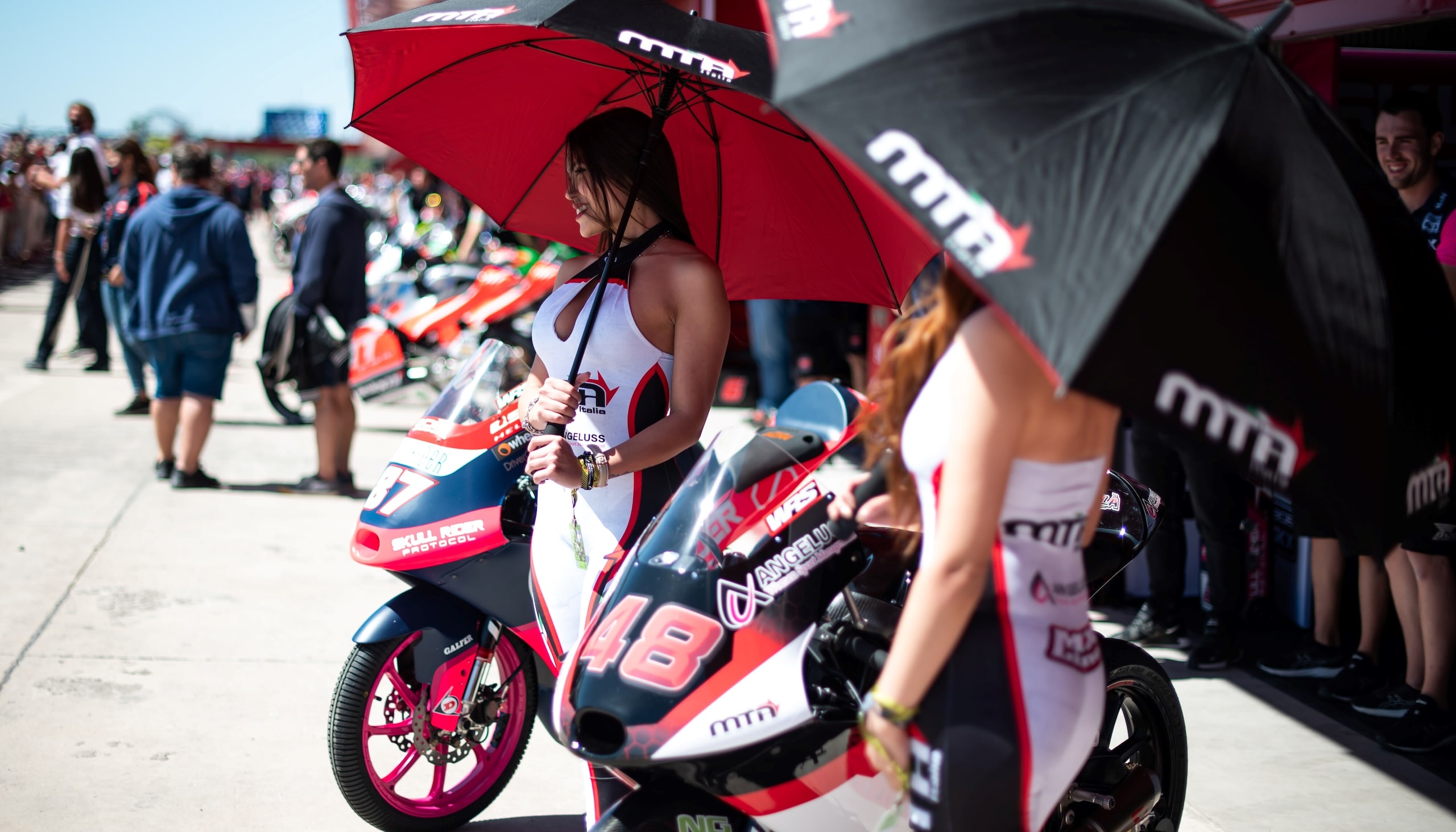 Motomondiale: Ecco le ragazze più belle del paddock MotoGP