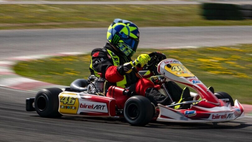 Le immagini dell'allenamento di Valentino Rossi in kart