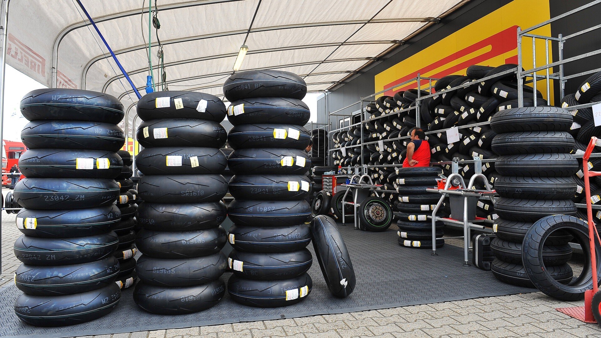 SBK, Pirelli non si ferma: ad Assen una nuova mescola anteriore