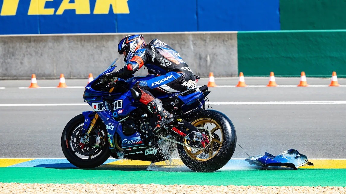 EWC, Bradley Smith talks about the accident: “Lucky to be in one piece”