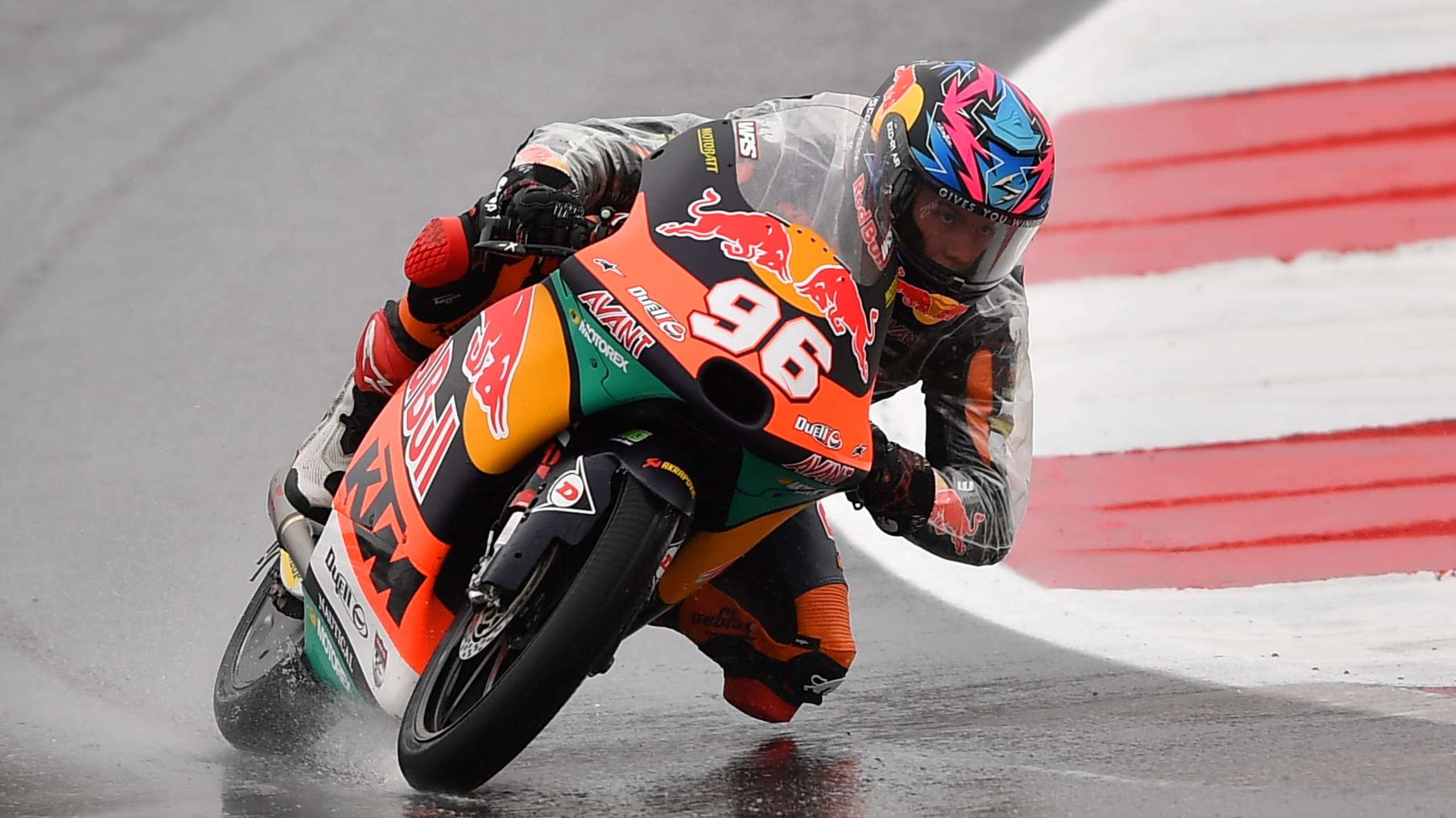 Moto3, GP Portogallo: Holgado svetta sul bagnato di Portimao