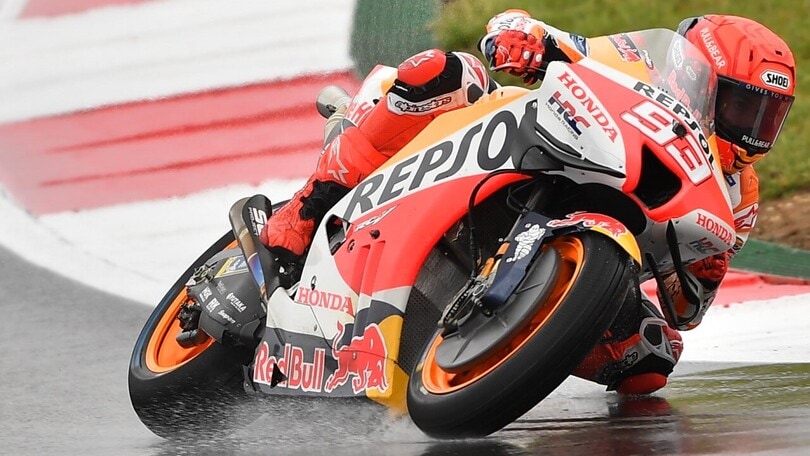 GP Portogallo: Marc Marquez mago della pioggia, Bezzecchi terzo nelle FP1