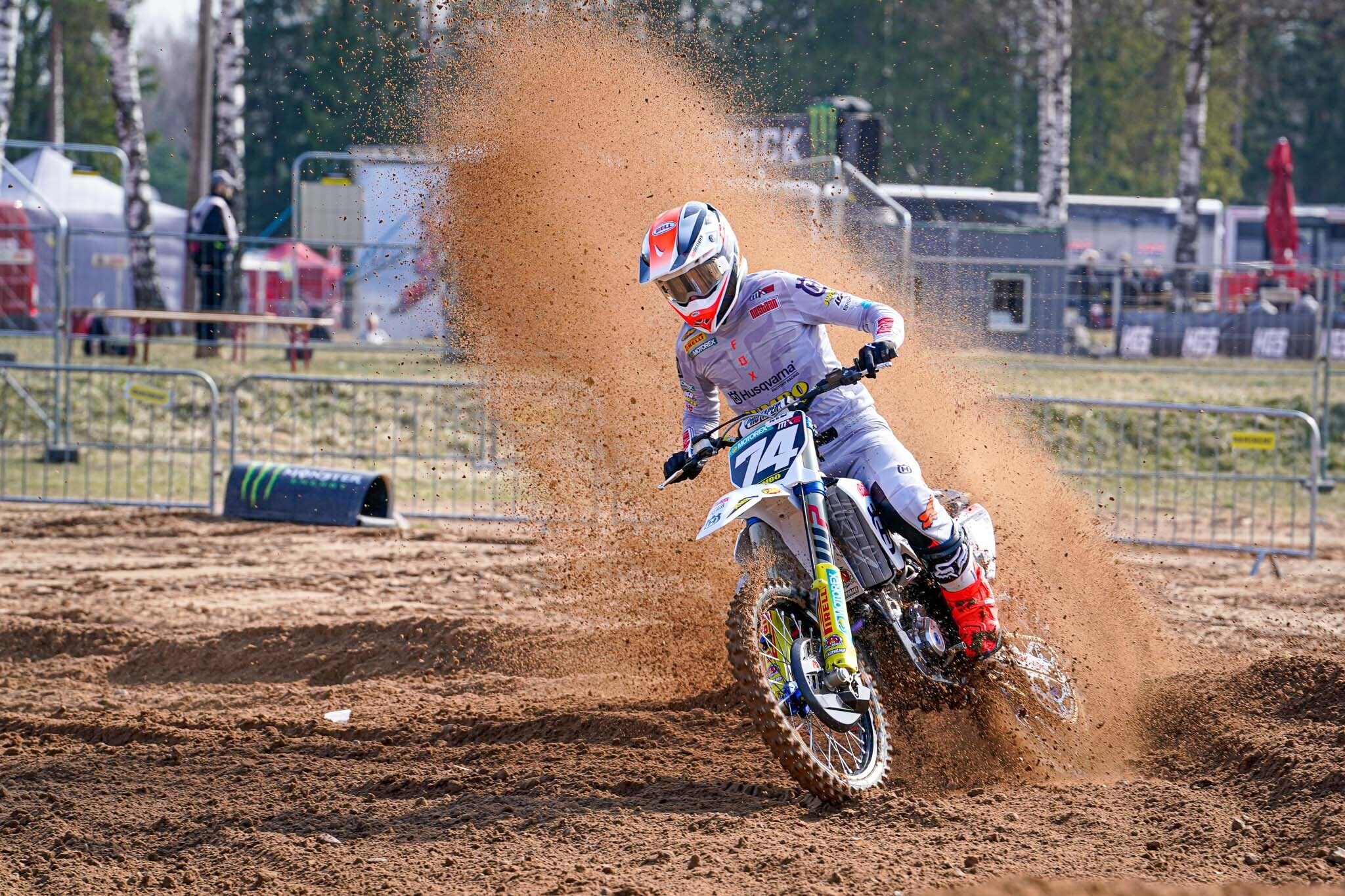 MXGP: De Wolf e Gajser brillano nelle libere in Lettonia
