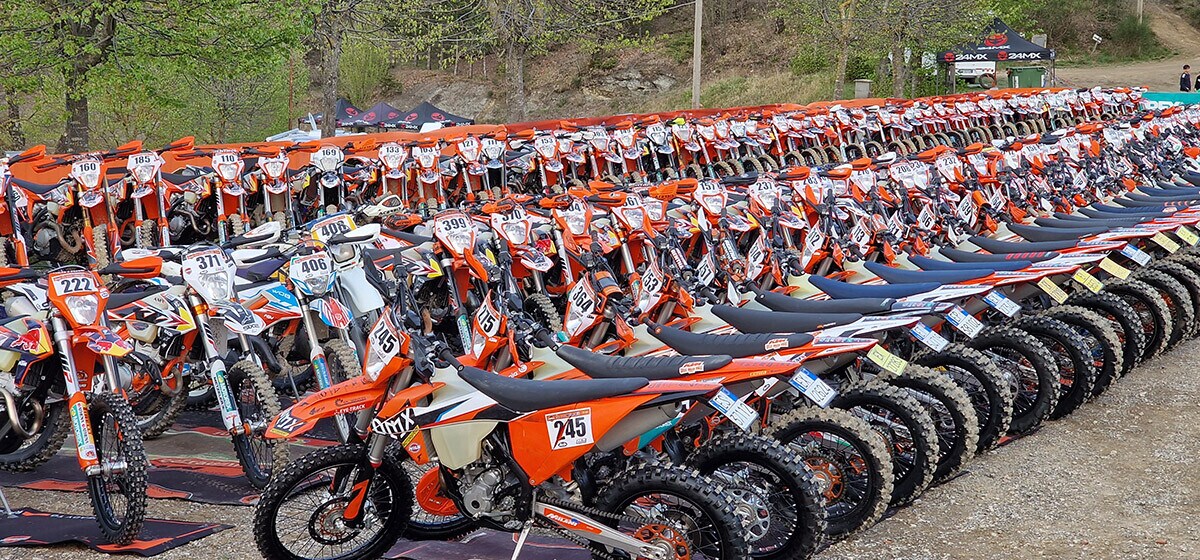 La carica dei 300 del Trofeo Enduro KTM, tra fango e gloria a Città di Castello