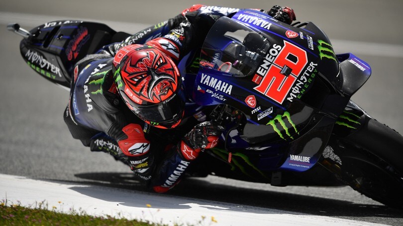 MotoGP Spagna: Quartararo si prende le FP2, Bastianini in scia
