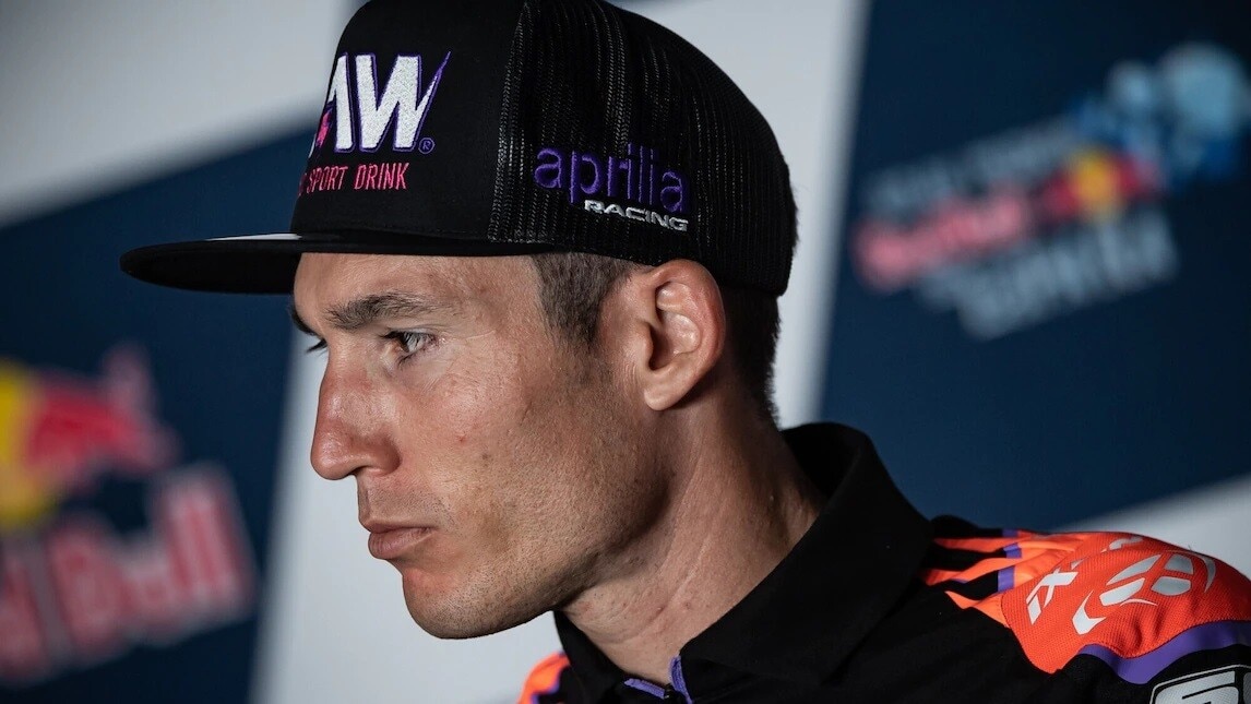 Espargaró furious: “Marc has been roaming the track for a year waiting for others”