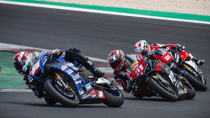 CIV SBK, Vallelunga: Pirro all'assalto del leader Canepa