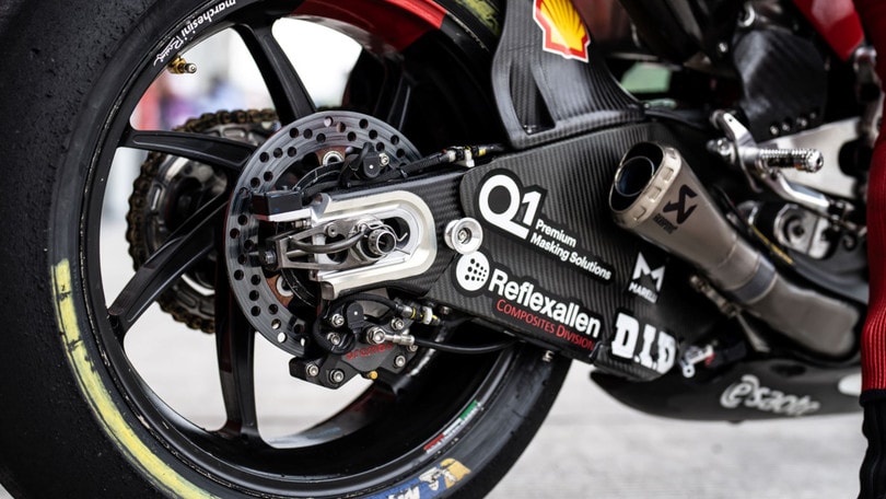 MotoGP, a Le Mans da 301 km/h a 105 km/h in 213 m con Brembo