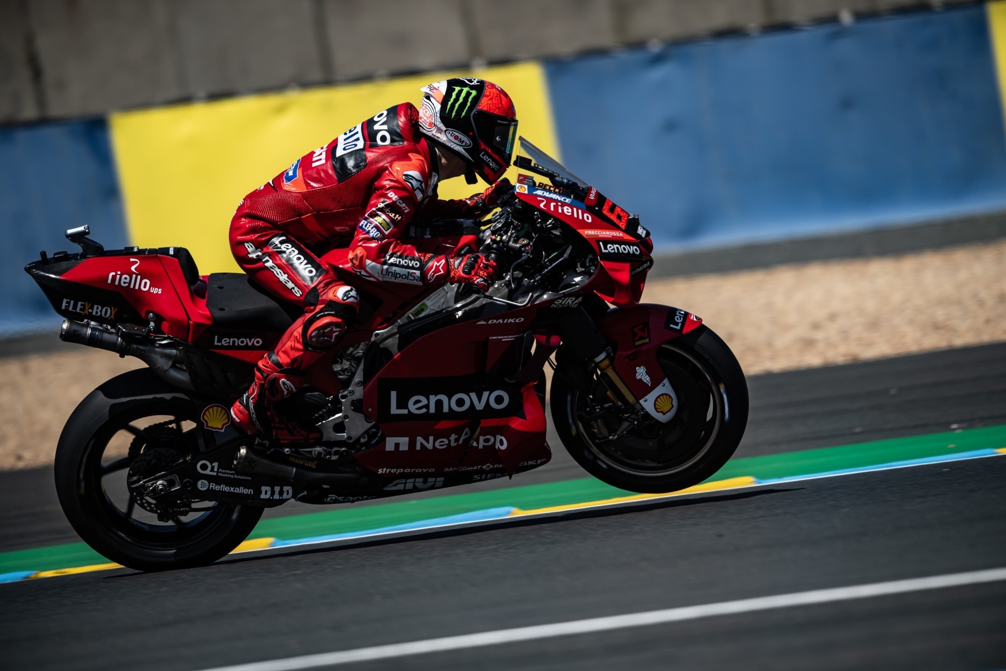 MotoGP Francia, Bagnaia non si ferma: è pole anche a Le Mans!
