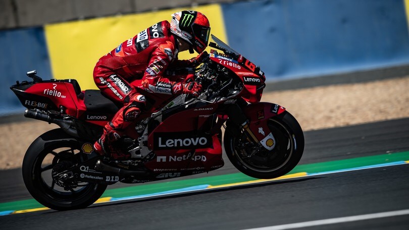 MotoGP Francia, Bagnaia non si ferma: è pole anche a Le Mans!