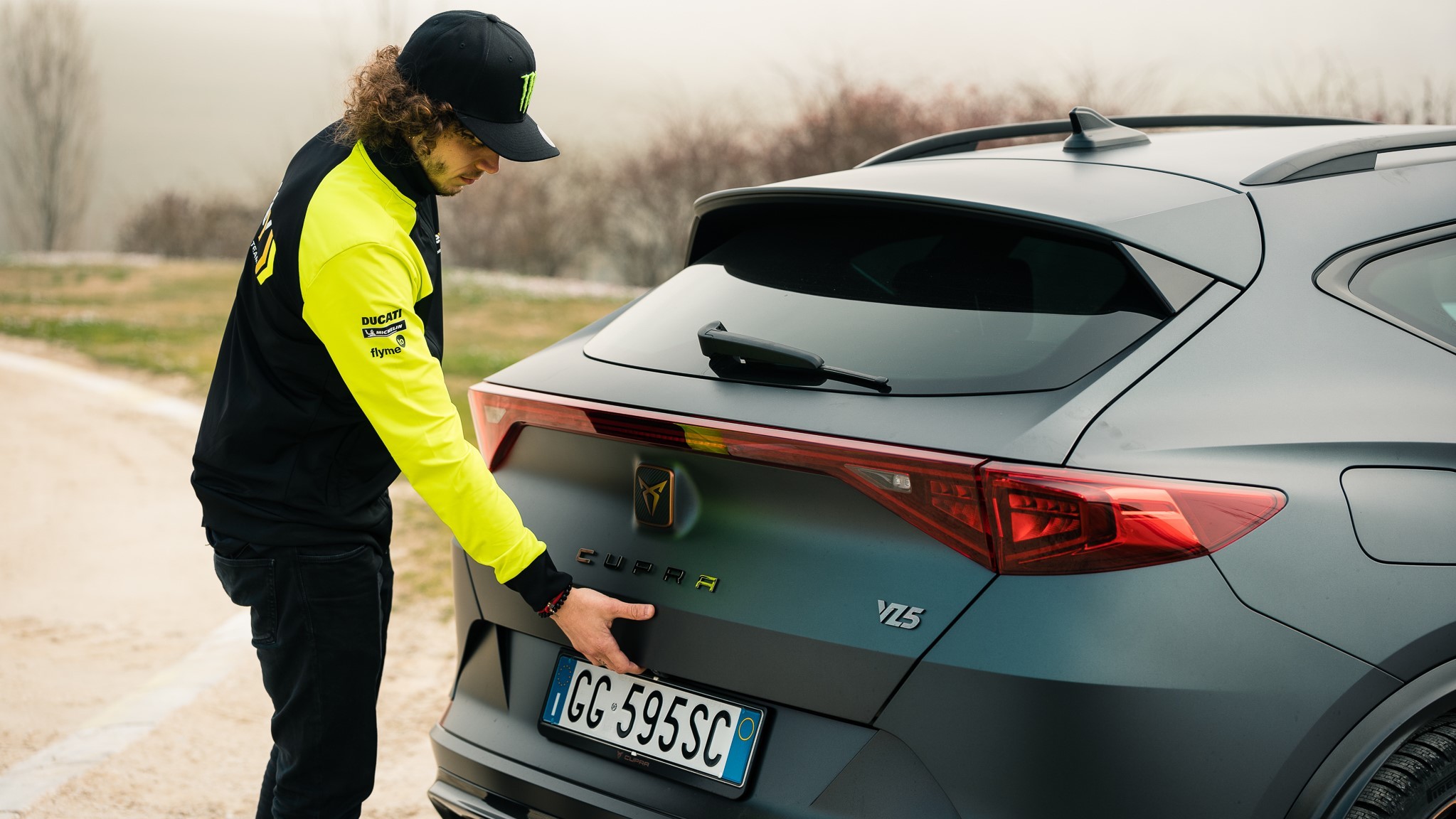 Dalla Civic all'Aventador: ecco le auto guidate dai piloti del Motomondiale