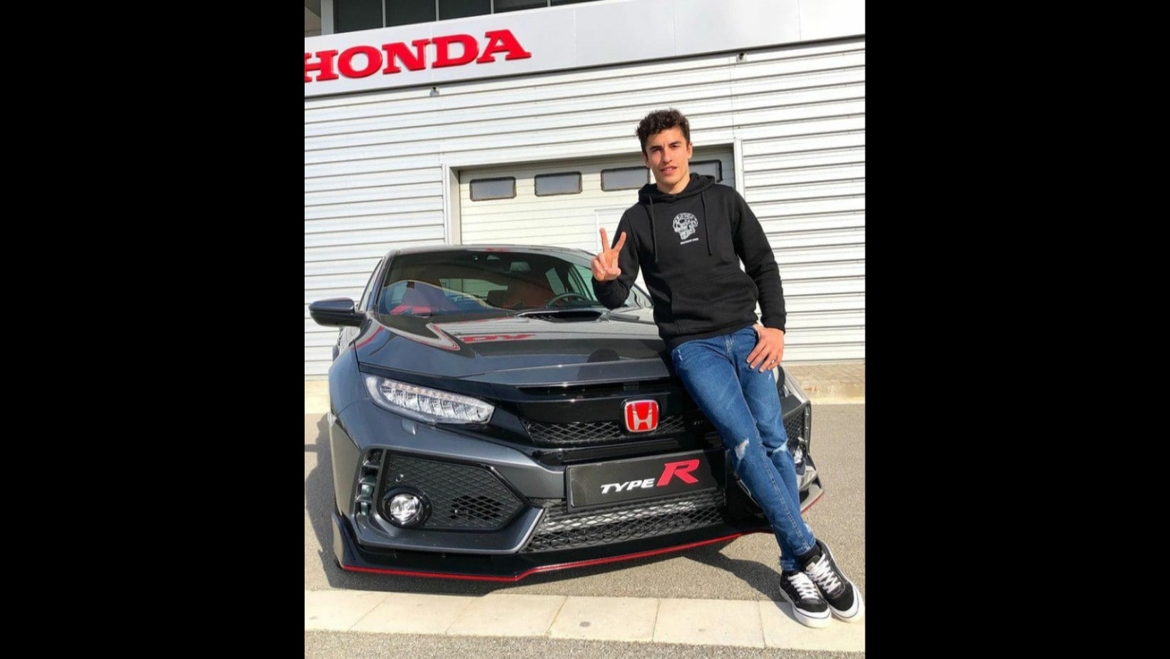 Dalla Civic all'Aventador: ecco le auto guidate dai piloti del Motomondiale