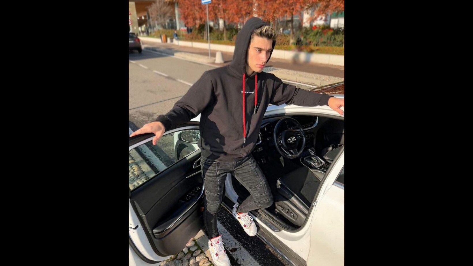 Dalla Civic all'Aventador: ecco le auto guidate dai piloti del Motomondiale