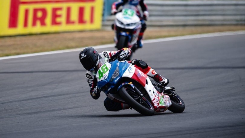 SSP 300, Estoril: Di Sora show in Gara 2, da ultimo a primo! Gennai sul podio