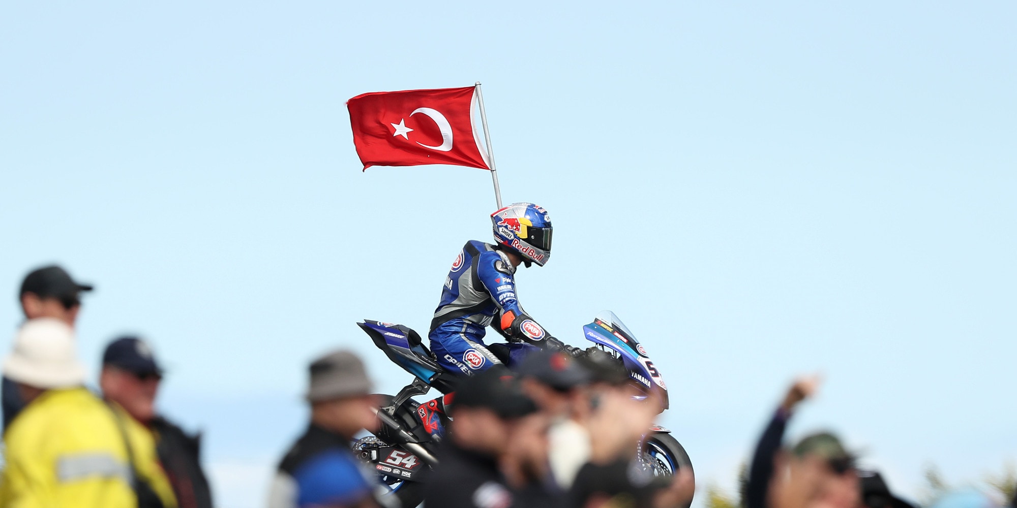 SBK, Paul Denning elogia Razgatlioglu: “Toprak è come Stoner e Marquez”