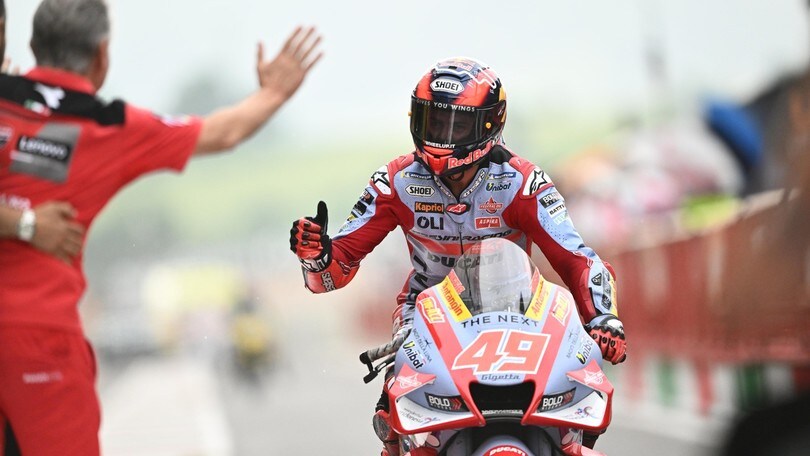MotoGP Mugello, Italia da favola: Pole per Di Giannantonio e prima fila tricolore