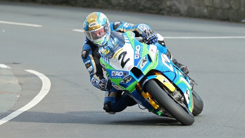 TT 2022: è testa a testa tra Harrison e Todd nella terza giornata di prove