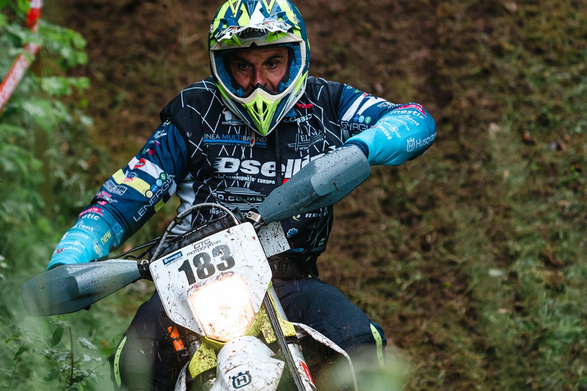 Trofeo Enduro Husqvarna la pioggia non ferma a Edolo i tanti partecipanti per il terzo round 2022