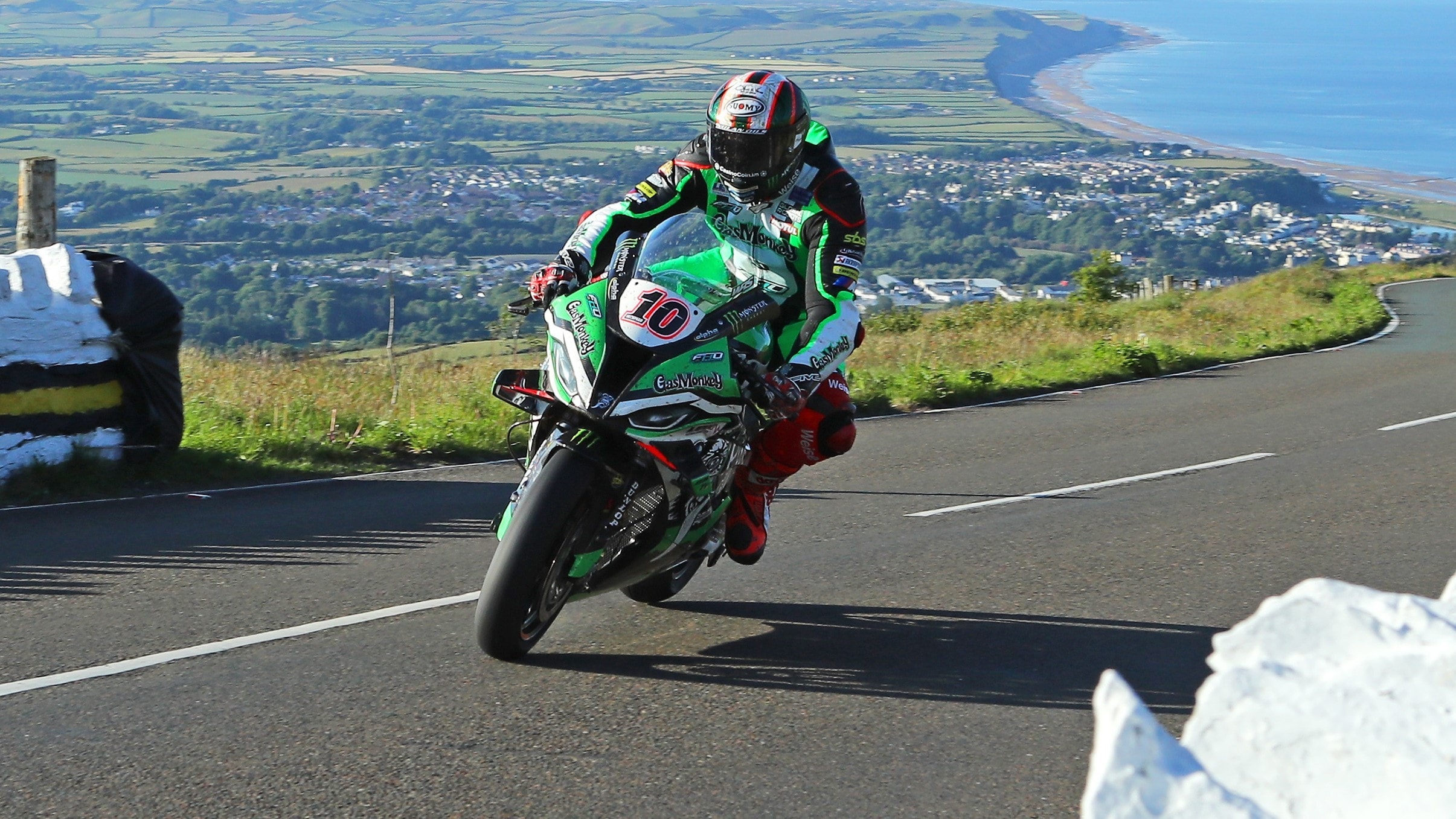 TT 2022: Hickman torna al comando nel Day 4, prima della bandiera rossa