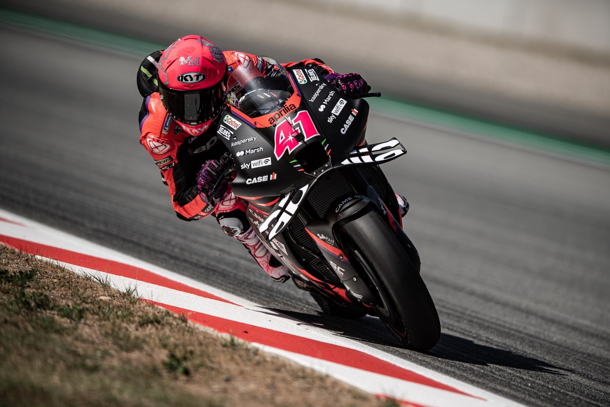 MotoGP: Aprilia e Ducati volano nelle FP2 di Barcellona, con Espargaro 1°