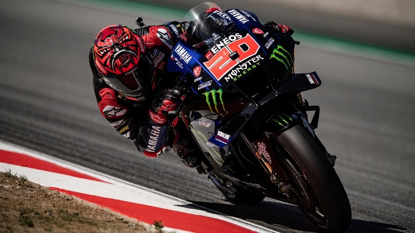 MotoGP Catalunya, live: Quartararo domina, Espargaro sbaglia e perde il podio