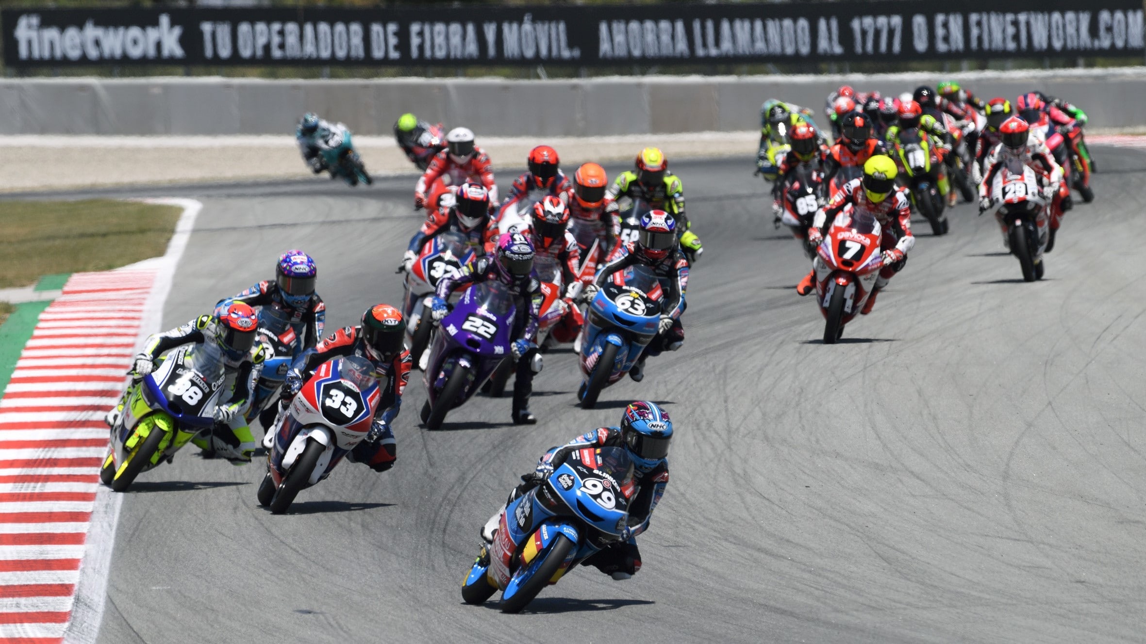 FIM JuniorGP: Rueda domina in Moto3 a Barcellona, doppio podio per Farioli