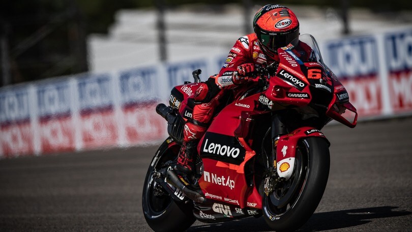 MotoGP Germania: Bagnaia di nuovo da record in FP3, Espargarò insegue