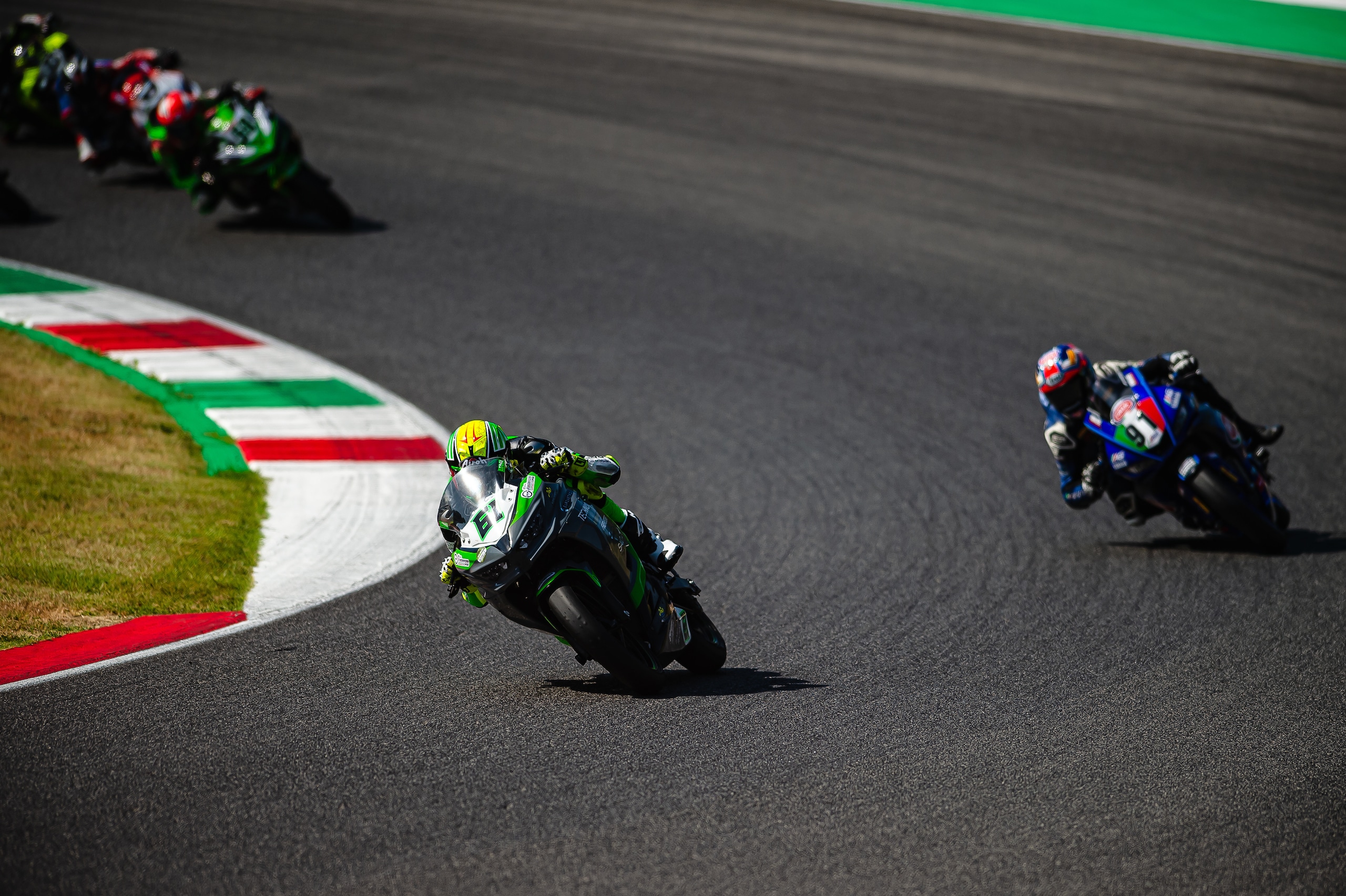 Carnevali fa il bis e si aggiudica Gara 2 del CIV SS300 al Mugello