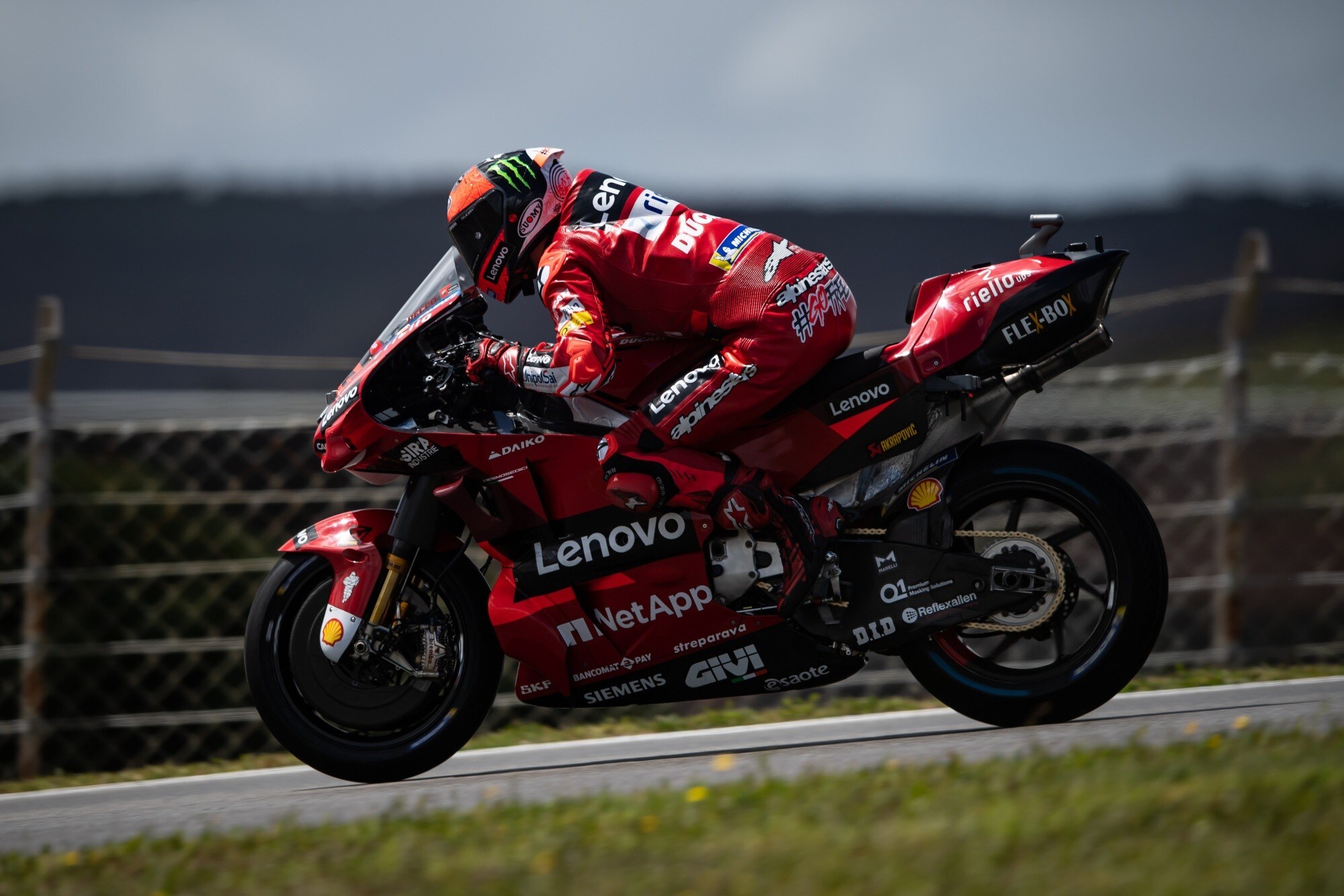 MotoGP Olanda, arriva l'asciutto: Bagnaia si prende le FP2, 3° Quartararo