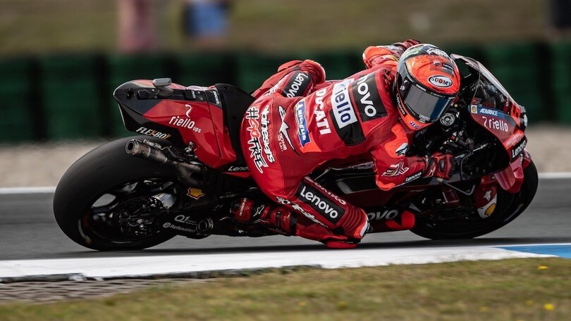 GP Olanda, Bagnaia vince, Quartararò cade e Espargarò esalta: il mondiale riparte da Assen!