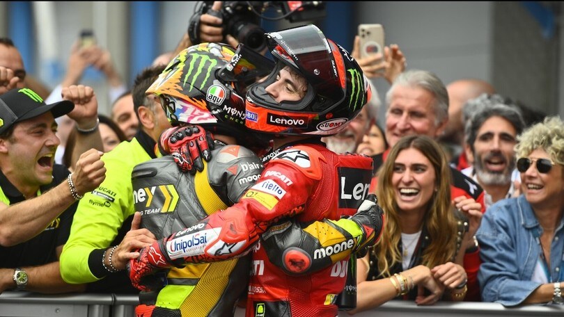 GP Assen, Valentino Rossi: “Bagnaia and Bezzecchi, we’re on top of the world”