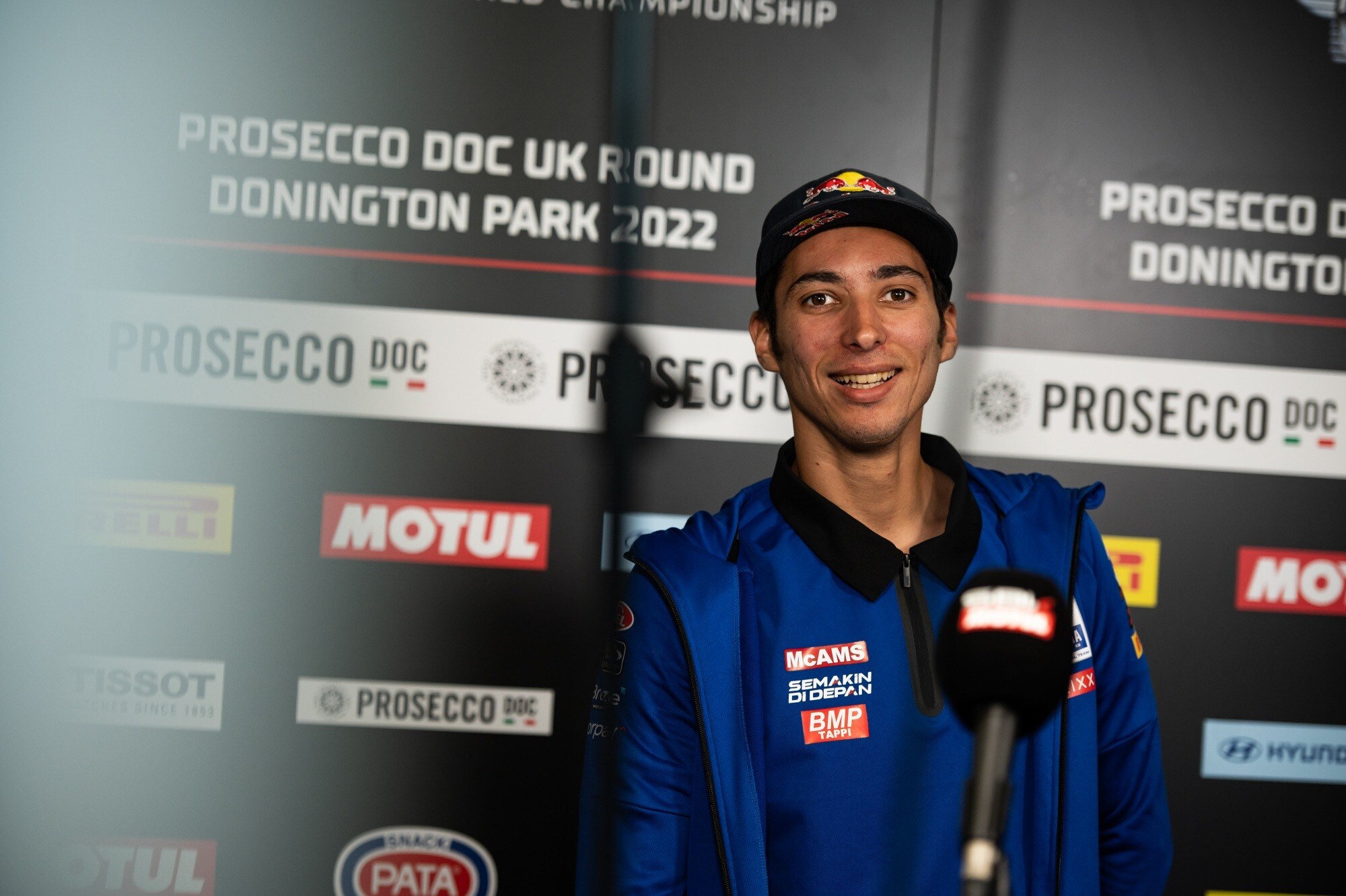 SBK, Razgatlioglu: “M1 incredibile in frenata, ma ora devo migliorare la R1”