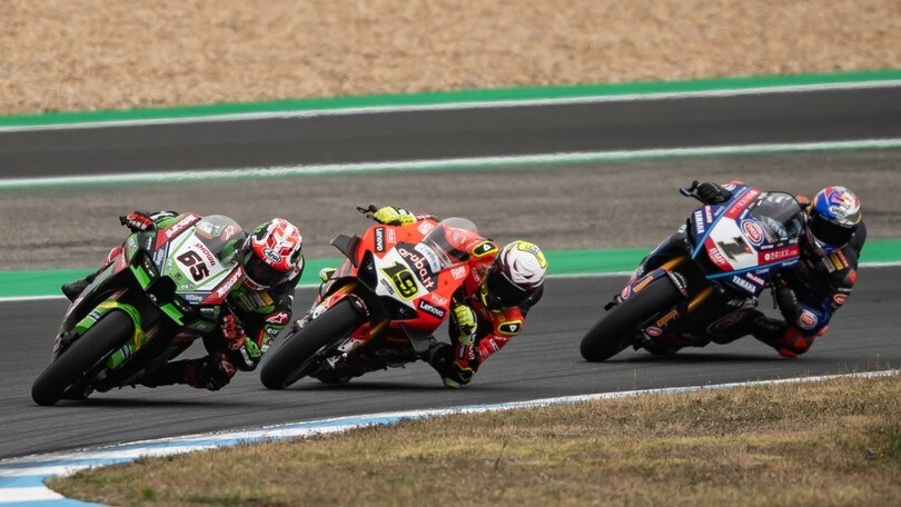 SBK Most: Rea tiene a bada Razgatlioglu nelle FP1, Bautista sesto