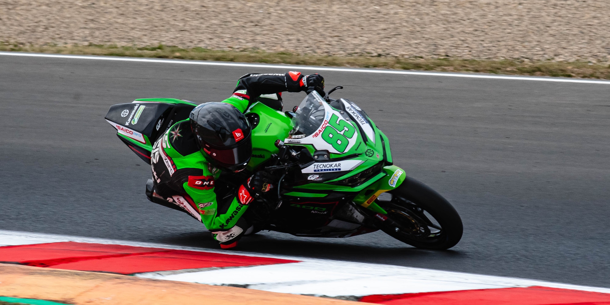 SSP 300, Most: a Sabatucci la superpole, Steeman solo 18°