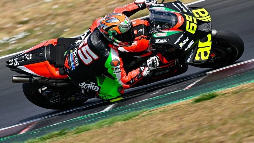 Loris Capirossi in sella all'Aprilia a Misano