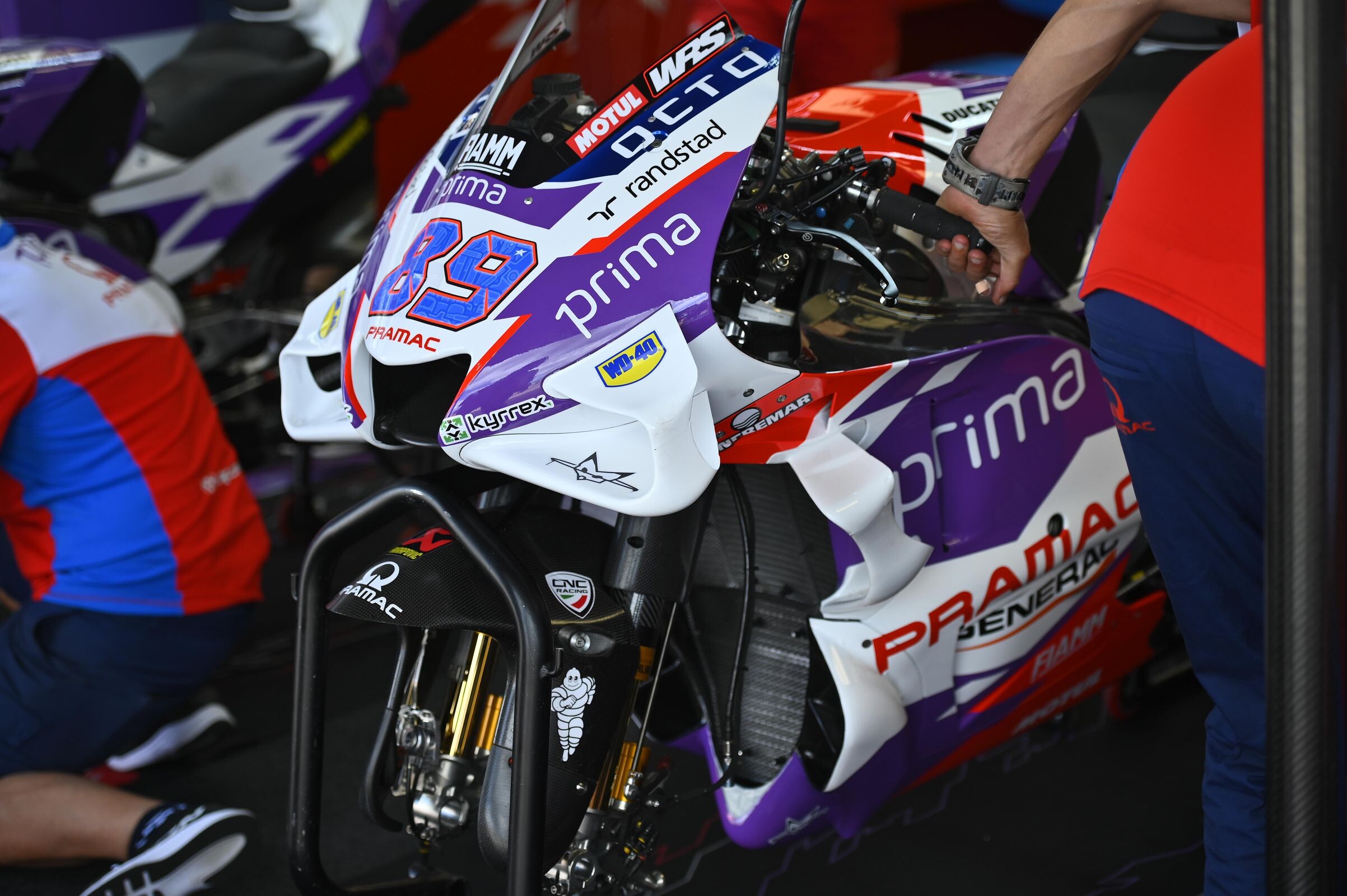 British GP: new fairing and winglets for Ducati