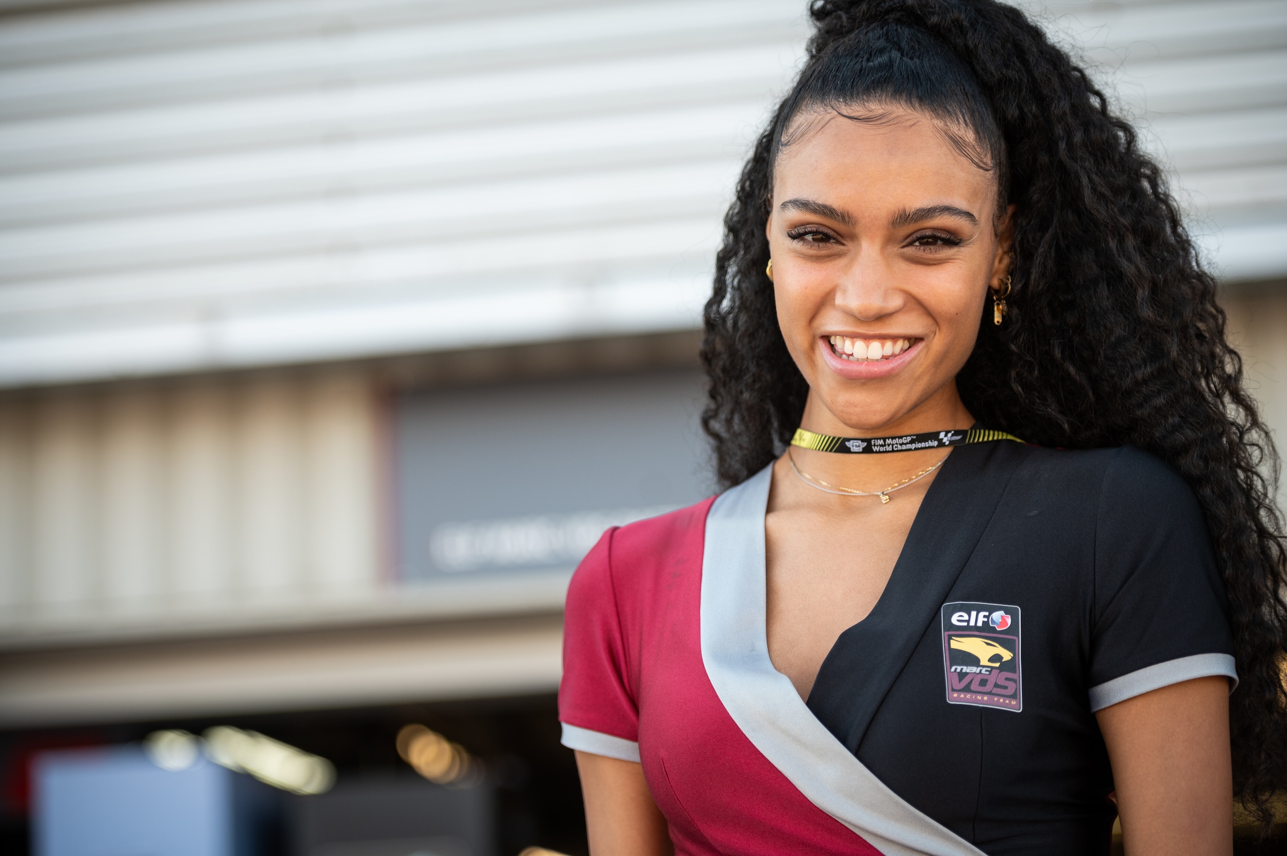 MotoGP Gran Bretagna: le affascinanti ombrelline di Silverstone