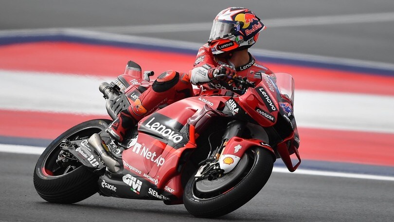 GP Austria, FP1 tinta di Rosso: Ducati padrona della MotoGP con Miller