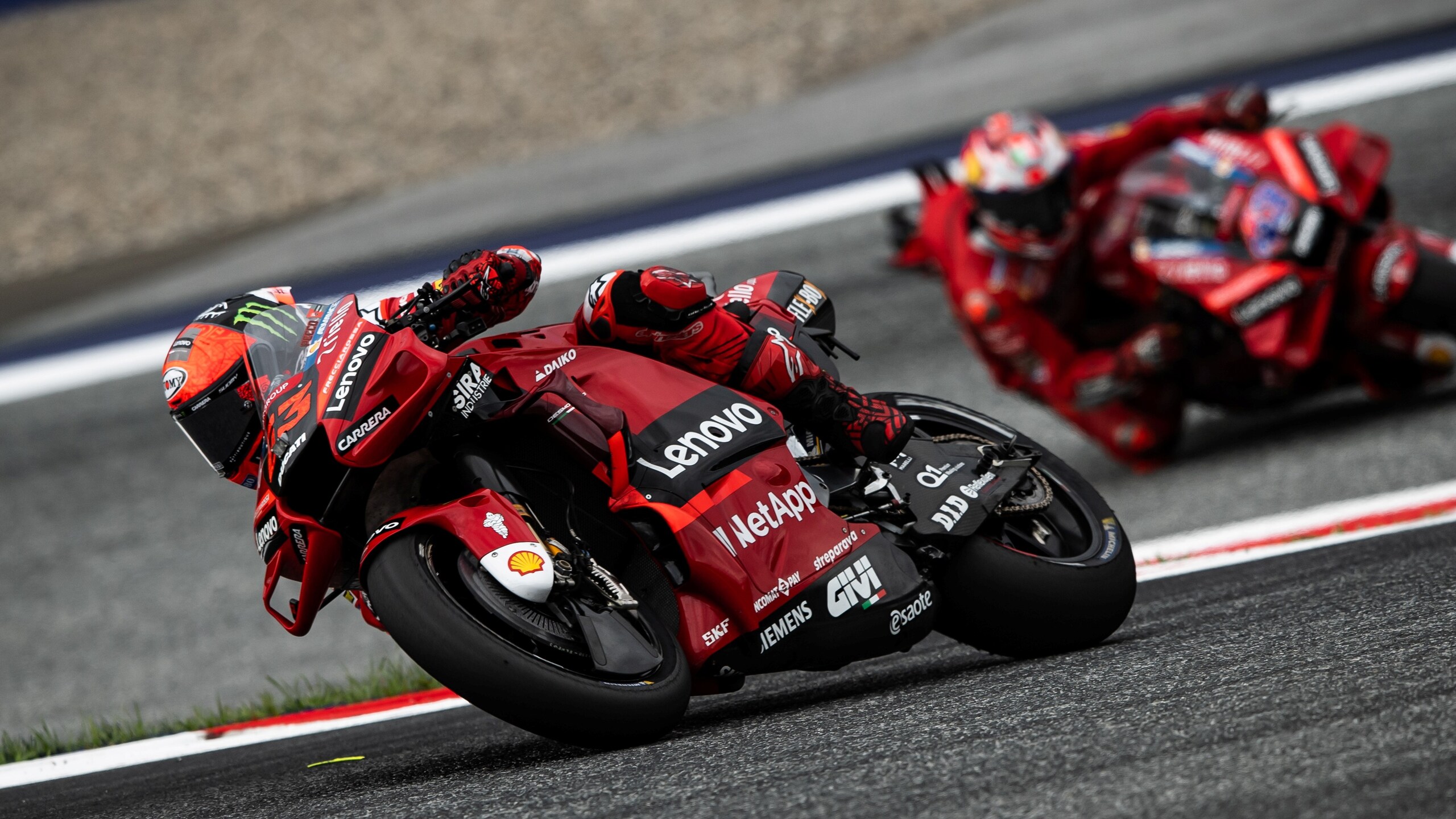 MotoGP Austria, LIVE: Bagnaia vince ancora, ma Quartararo non molla