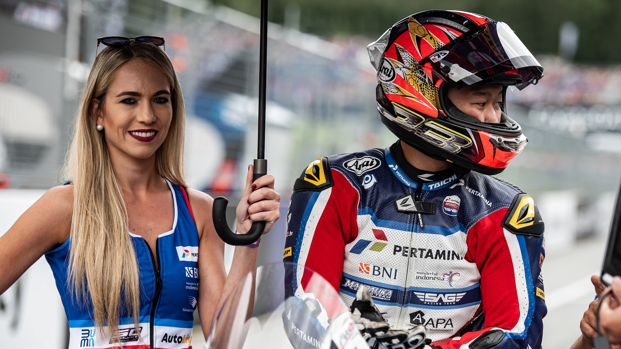MotoGP, le ombrelline da urlo del GP d'Austria
