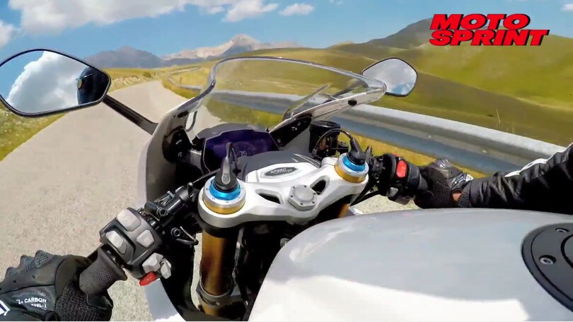 Sportive on the road: la Speed Triple 1200 RR tra le montagne d'Abruzzo