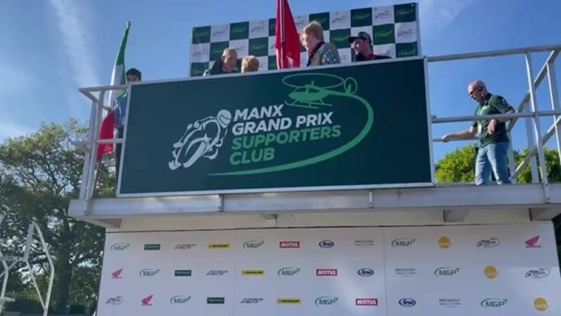 Il trionfo di Curinga al ManxGP: suona l'inno italiano sull'Isola di Man