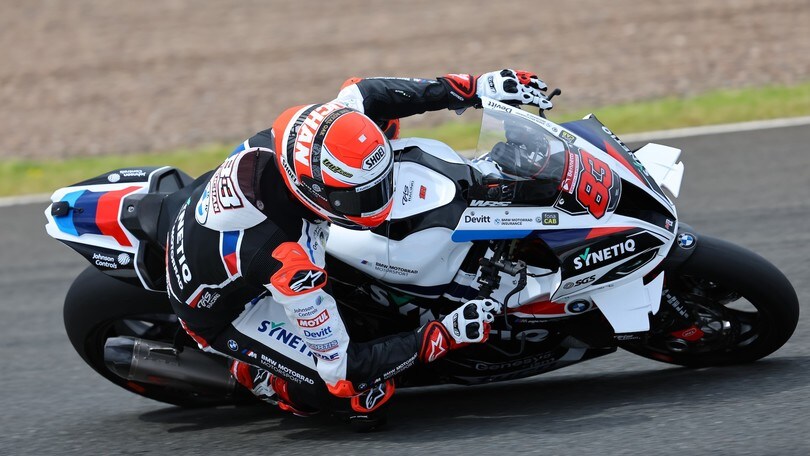 BSB, doppietta di Buchan a Cadwell Park: è lui il “King of the Mountain”