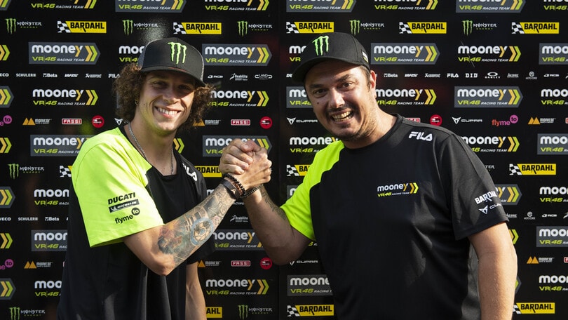 MotoGP, Bezzecchi confermato nel team Mooney VR46 nel 2023