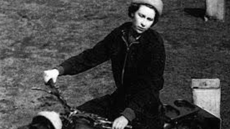 MotoGP: un minuto di silenzio per la Regina Elisabetta II